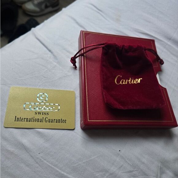 Cartier watch instruction manual and small bag several languages - Picture 1 of 10